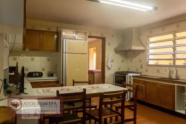 Imagem Venda Sobrado Interlagos: 300m², 3 Suítes por R$796.000