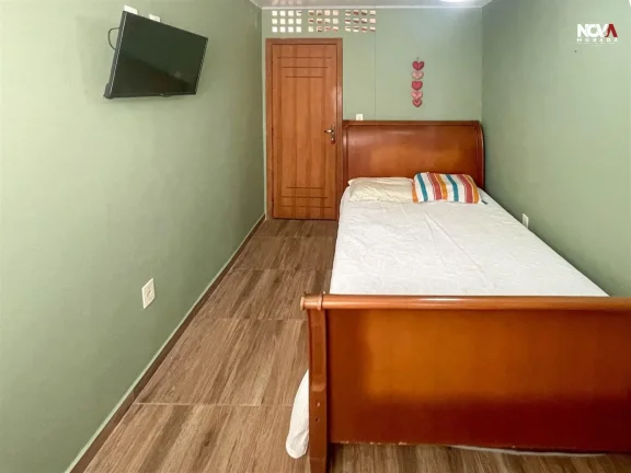 Imagem Se você procura uma residência que una o charme do estilo rústico com o conforto de uma infraestr...