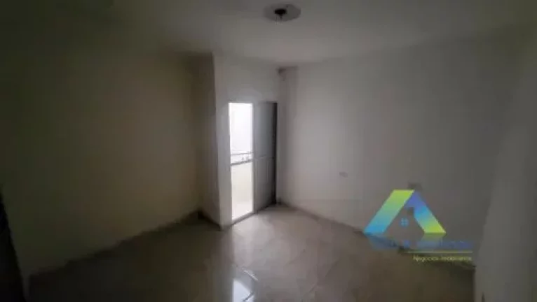 Imagem Casa à venda no bairro Parque Gerassi - Santo André/SP