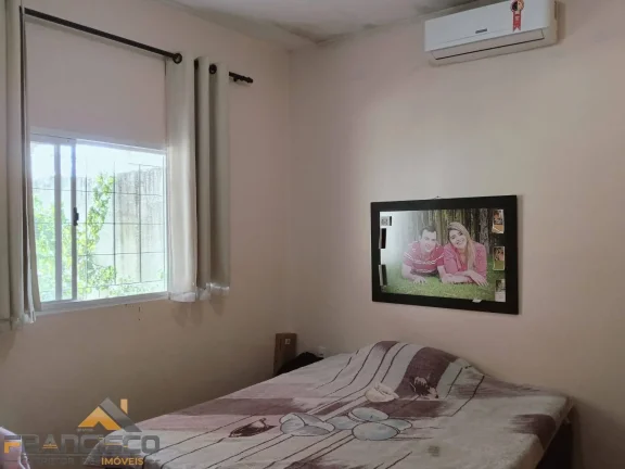 Imagem CASA AMPLA E BEM LOCALIZADA COM 4 DORMITÓRIOS