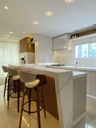 Imagem Apartamento mobiliado e decorado a venda com 3 Suítes no Centro Sul de Balneário Camboriú.