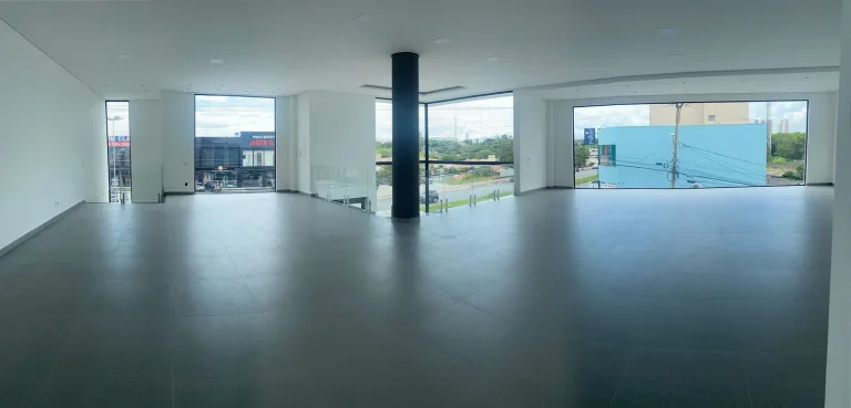Imagem Prédio Comercial de Alto Padrão para Locação em Votorantim-SP, Parque Bela Vista: 2 Salas, 3 Banheiros, 10 Vagas, 724 m².