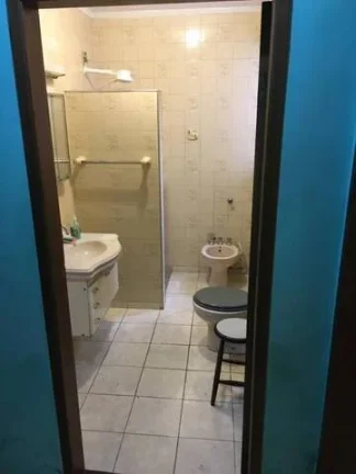 Imagem Casa Antiga com Terreno de 300 m² área 277 m² Construída Ótima Construtor