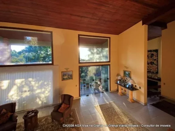 Imagem Chác. Vale do Rio Cotia - 2.650 m² de terreno! 4d(2sts). Linda c/ lareira, adega, piscina e gourmet. Ótima edícula!