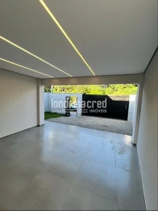Imagem Casa Geminada no Residencial José Bastos com 152m², 108m² úteis, 3 dormitórios (1 suíte), banheiro social e 2 vagas de garagem