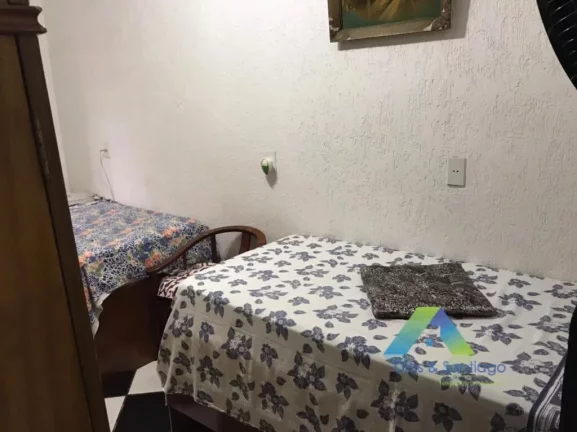 Imagem Sobrado com 157 metros, 3 dormitórios, 2 banheiros, 1 vaga com excelente localização e valor !