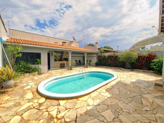 Imagem Casa térrea ampla com piscina e espaço gourmet na Vila Almeida