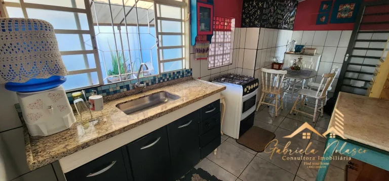 Imagem Casa com duas suítes com galpao e loja comercial