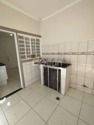 Imagem CASA À VENDA - PARQUE DOURADINHO