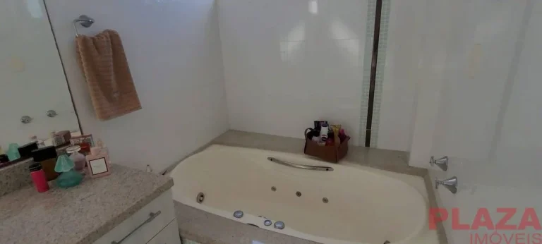 Imagem Apartamento com 3 quartos à Venda, Centro - Balneário Camboriú