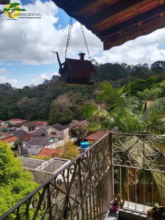 Imagem SOBRADO EM FRENTE A MATA DO HORTO FLORESTAL