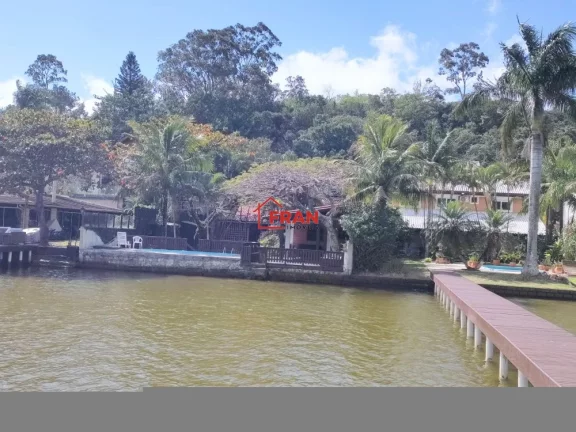 Imagem Belissima casa as Margens da lagoa da conceisão .
