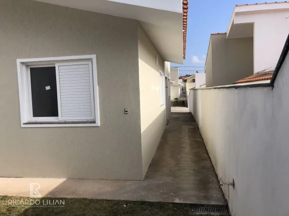 Imagem A VENDA!!! - Casa térrea de condominio com 81m² - 3 dorms sendo uma suite e duas vagas..