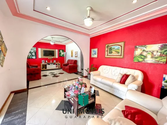 Imagem Casa linear com 4 suítes, lazer privativo a venda no Centro de Guarapari-ES.