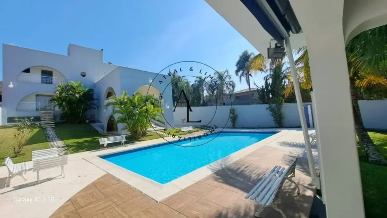 Casa à venda em Campinas, Parque Taquaral, com 4 suítes, área gourmet, piscina, 1260m2!