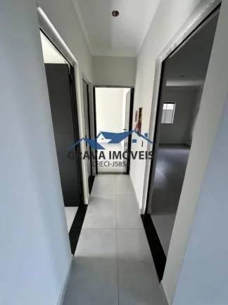 Imagem Alto Padrão para Venda em Maringá, Jardim Barcelona, 4 dormitórios, 1 suíte, 2 banheiros, 5 vagas