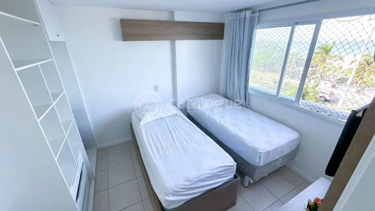 Imagem Aluguel Na Roberto Freire de 2 quartos sendo 1 suíte no Ed.Ahead Mobiliado