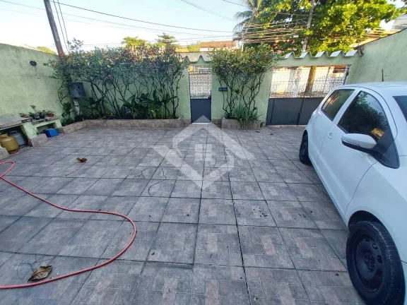Imagem Casa duplex com 5 quartos, área externa, terreno 250 m². Campo Grande