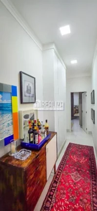 Imagem Casa com 3 suítes no Condomínio Estância dos Ipês em Uberaba