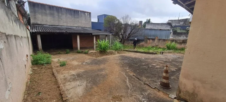 Imagem Terreno de Esquina com 660 m² Localização Excelente Para Comercio