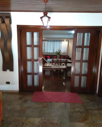 Imagem Casa à venda em Jardim Leocádia com 565m² 6 quartos, 7 vagas