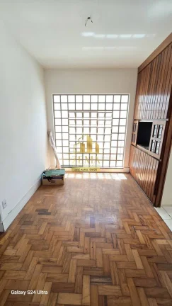 Imagem Casa Térrea 270m2, ESQUINA, COMERCIAL, 03 dorm, Sala Ampla, 02 Vgs cobertas