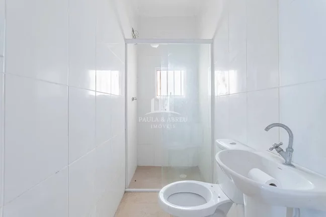 Imagem Casa com Terreno de 70m² e 101m²de área útil São 3 Dormitórios, 2 Banheiros, Sacada, 2 Vagas, Quintal no Bairro Casa Branca, Santo André