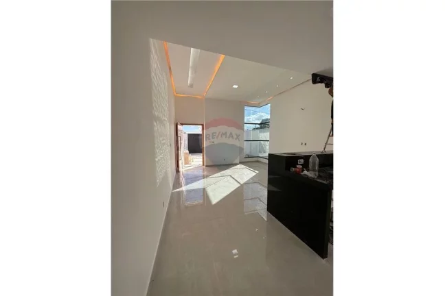 Imagem Uma casa belíssima em uma localização espetacular PRÓXIMO A PRAIA