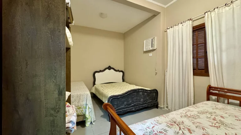 Imagem Maravilhosa Casa à Venda com Atmosfera Aconchegante!