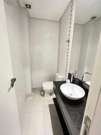 Imagem Apartamento mobiliado com 3 suítes e vaga de garagem dupla em Itapema