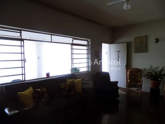 Imagem Venda, casa, Taquaral em Campinas.
Zoneamento ZC 2. 
A poucos metros da lagoa do Taquaral.
Fácil ac...