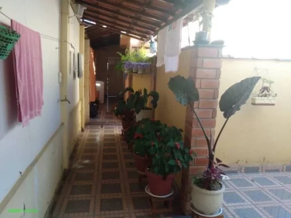 Imagem CASA RESIDENCIAL PARA VENDAS, EM BETIM
*TERRENO COM 2 CASAS INDIVIDUAIS
*1º CASA CONSTITUIDA POR: 3...