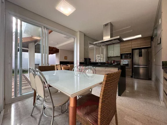 Imagem Casa à venda no Alto da Boa Vista com 4 suítes e 343 m²