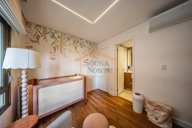 Imagem Apartamento com 109m², 2 dormitórios, sendo 2 suites, 3 banheiros no total e 2 vagas de garagem. P...