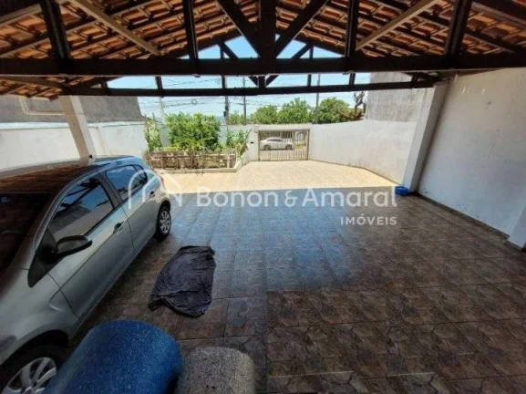 Imagem Ótima casa térrea à venda próximo do Swiss Park em Campinas
Casa com um maravilhoso quintal, sal...
