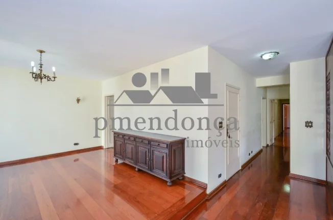 Imagem Apartamento em Higienopolis com 3 quartos (1 sui­te) e 1 vaga, 209m²