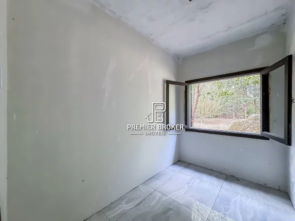 Imagem Casa com 5 dormitórios à venda, 350 m² por R$ 1.350.000,00 - Córrego das Pedras - Teresópolis/RJ