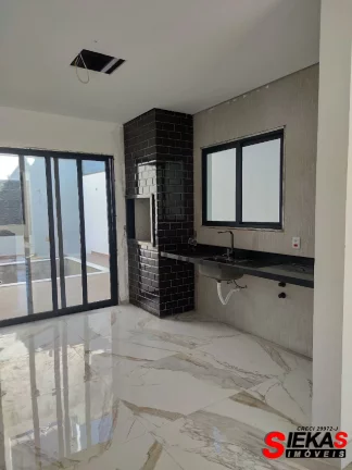 Imagem Imóvel de alto padrão com 3 quartos, 3 suítes e 4 vagas de garagem em Mogi das Cruzes-SP, Cidade Parquelandia.