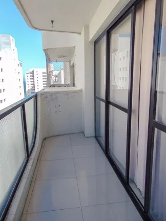 Imagem Pitangueiras - Lindo apartamento - 03 dormitórios + dependência - 02 vagas de garagem - Área para lazer.