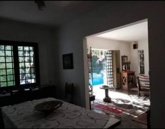 Imagem Casa Granja Viana - 430M², 3 Dorms, 3 Suítes, 4 Vagas, Piscina.