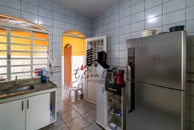Imagem Casa à Venda 3 Quartos Bairro Alvorada - Contagem MG