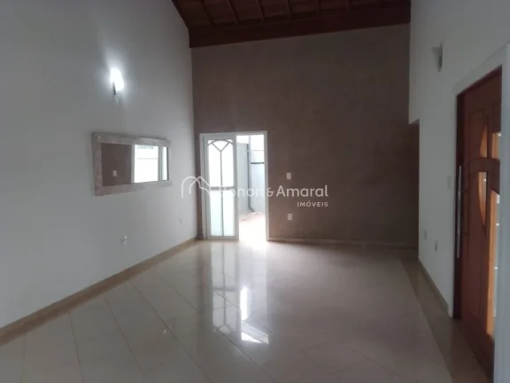 Imagem Linda casa térrea com 202 m², localizada no desejado condomínio Villagio Fiorentino. O imóvel co...