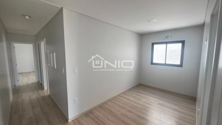Imagem Sobrado Novo Fraron - Suíte + 02 Quartos
