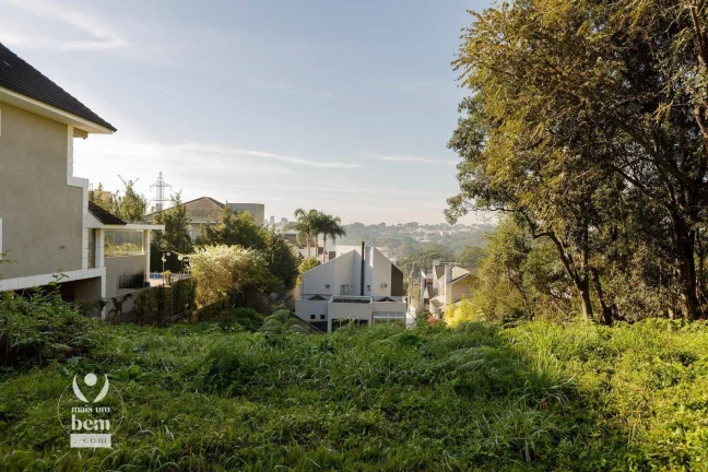 Imagem More junto á natureza! Terreno de 777 m² em condomínio a poucos passos do Parque Tingui, à venda por R$ 2.190.000 - São João - Curitiba/PR