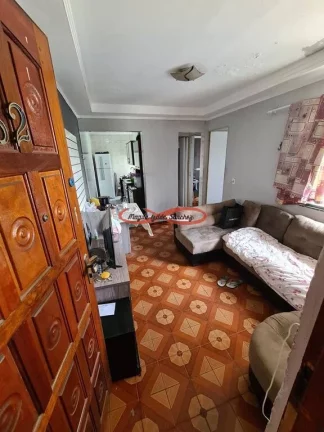 APARTAMENTO USADO A VENDA EM ITAQUERA - POUCOS METROS RADIAL LESTE.