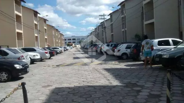 Imagem Apartamento em Inhoaíba com 2 Quartos, Condomínio Clube
