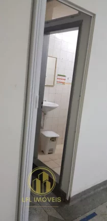 Imagem Salão comercial, em sobreloja, para locação. Jardim das Flores / Osasco