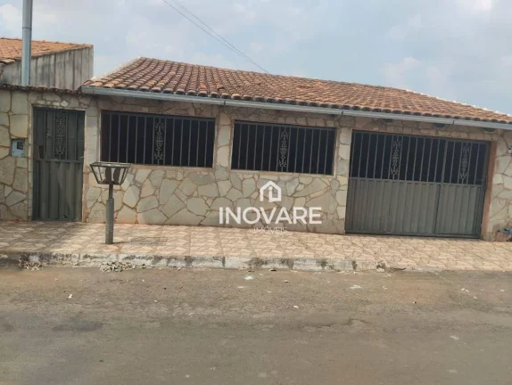 Imagem Casa com 3 dormitórios à venda por R$ 135.000,00 - Vila Nova - Morrinhos/GO