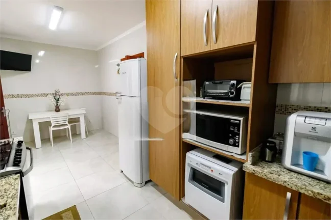 Imagem Sobrado à venda com 4 quartos, sendo 1 suíte, em Vila Sônia, São Paulo - SP