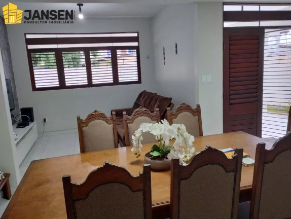 Imagem VENDO CASA COM DOIS PAVIMENTOS NA MELHOR ÁREA DO BAIRRO EXPEDICIONÁRIO